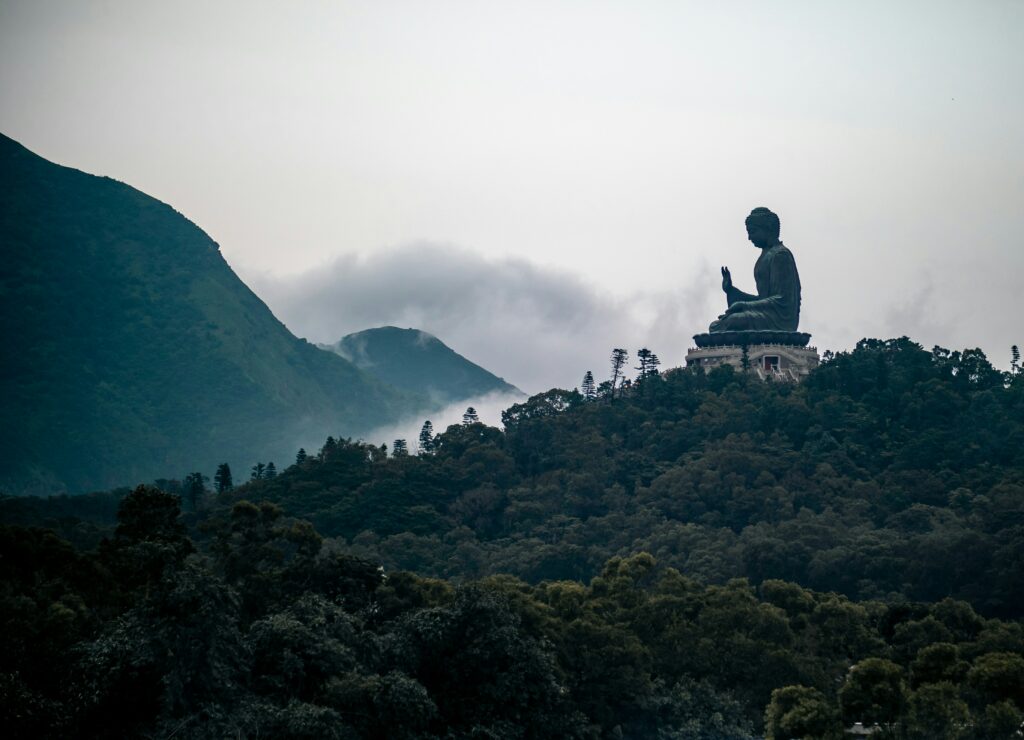Grand Bouddha de Lantau pendant un séjour à Hong Kong